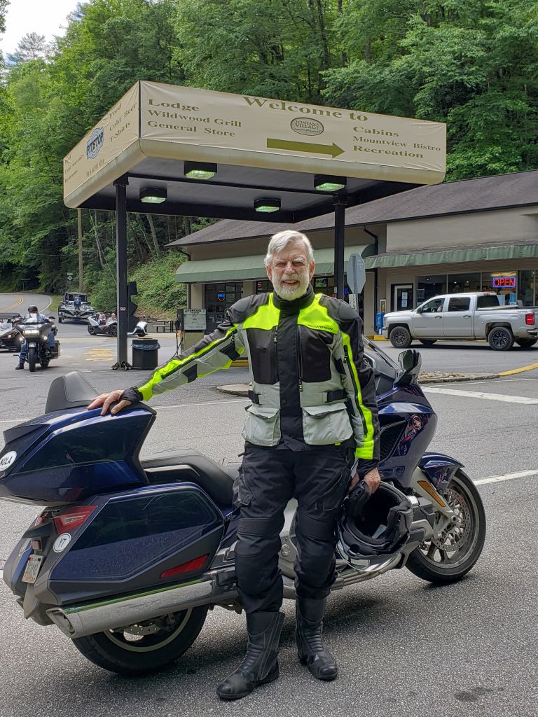 This is near Fontana Dam, which I hiked across on the Appalachian Trail in 2013. I continued on 28 to Bryson City, had lunch there, then moved on down 28 to Franklin NC for the night's lodging at Comfort Inn. 