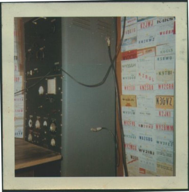 I damaged the power supply randomly poking a voltmeter's probes at its transformer's exposed terminals, so I'm off AM phone and high-powered CW.