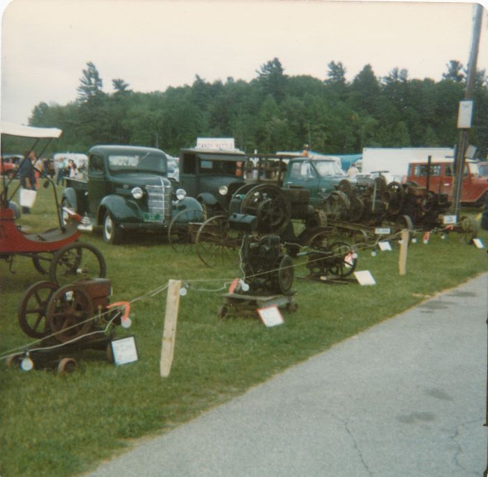 Stationary engine exhibit