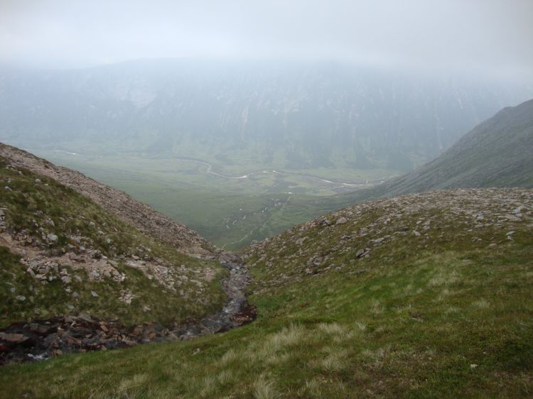 At 11:30 I was back at the T, and things had cleared a little. Here's a better shot down toward Corrour Bothy, the river, Lairig Ghru, and the mountain range comprising its eastern side.
