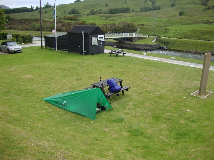 At 5:00 PM I arrived at the Moy Swing Bridge and set up camp. The gracious lockman, whose shift was about over, gave me the key to the bathroom (at the right end of the brown building).