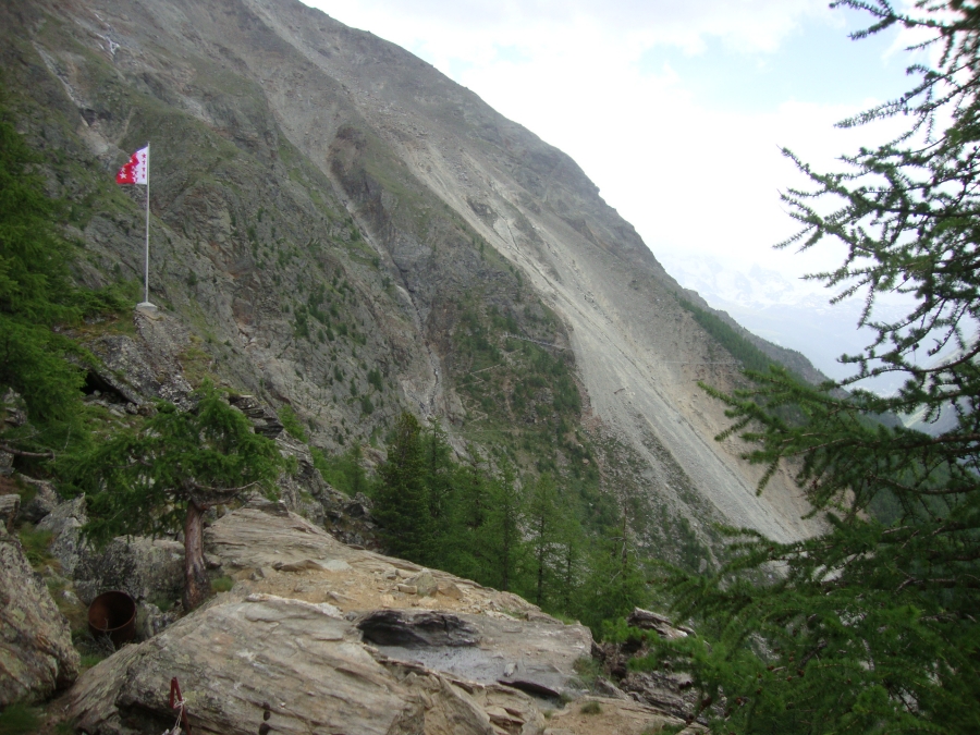 Three and a half hours after leaving Attermenzen, I arrived at Europahutte. From its deck, I took this photo looking south to the 250-meter footbridge, over the rockslide area. Its closure required Europaweg walkers to bypass it with a detour down into the valley.