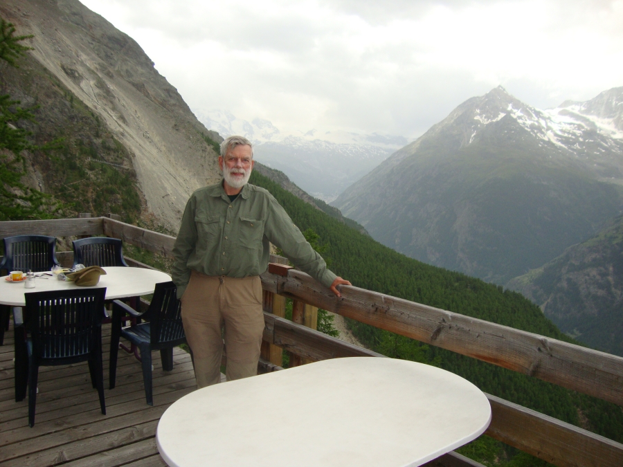 Relaxing and enjoying my modest lunch, after a short (albeit ascending) day preceded by a rest day, on the Europahutte deck. Reynolds's book would have had me here at the end of Day 1.