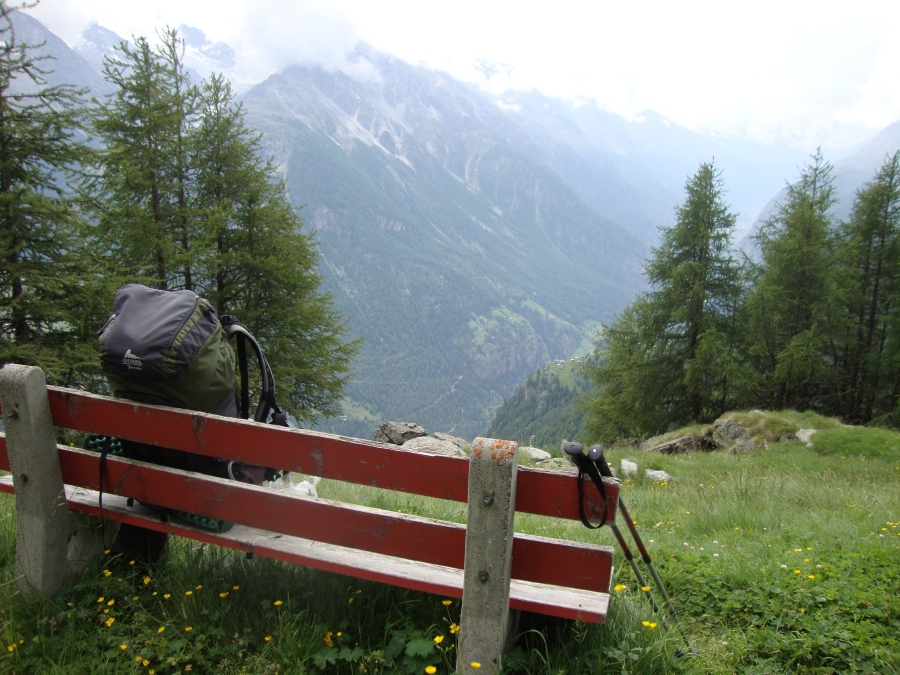 This is my Day 6 lunch stop, Unterre Lager, at 1:00 PM. Today I've ascended 1128m from St. Niklaus... Gee, that's more than a kilometer! No wonder I'm a little tired. We're looking east over the valley that contains Grachen, St. Niklaus, Randa, and, out of sight to the south, Zermatt.