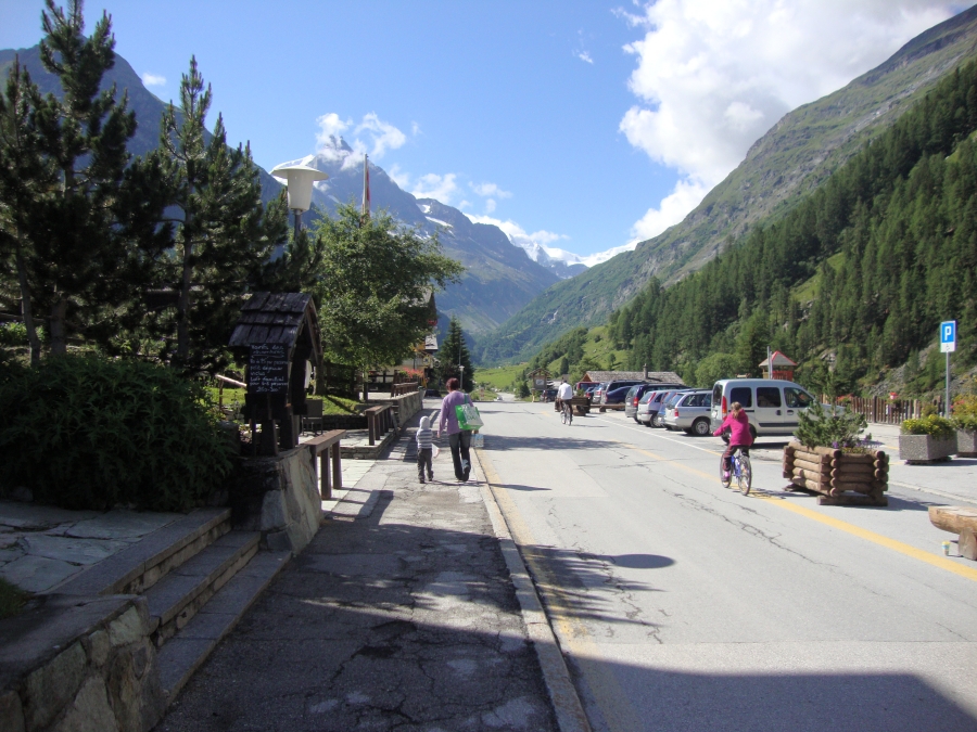 This one looks south, toward my tomorrow's trailhead, along Zinal's main street.
