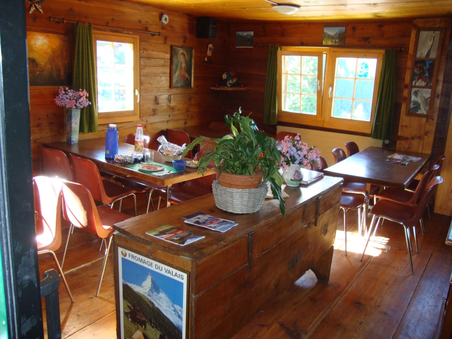 This is L'Ecureiul's breakfast area, with a place set for me. Only one other guest stayed last night, a young American-Israeli man headed east; he said he saw 20 people completing the Prafleuri stage. 